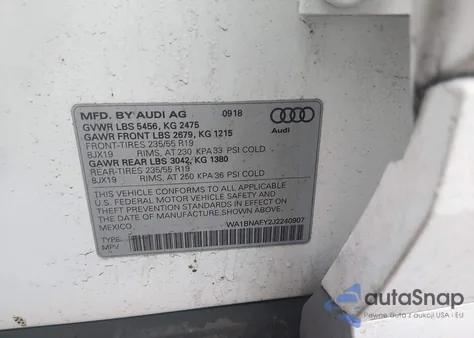 2018 Audi Q5 2.0T Premium/2.0T Tech Premium z USA, uszkodzony, nr VIN WA1BNAFY2J2240907